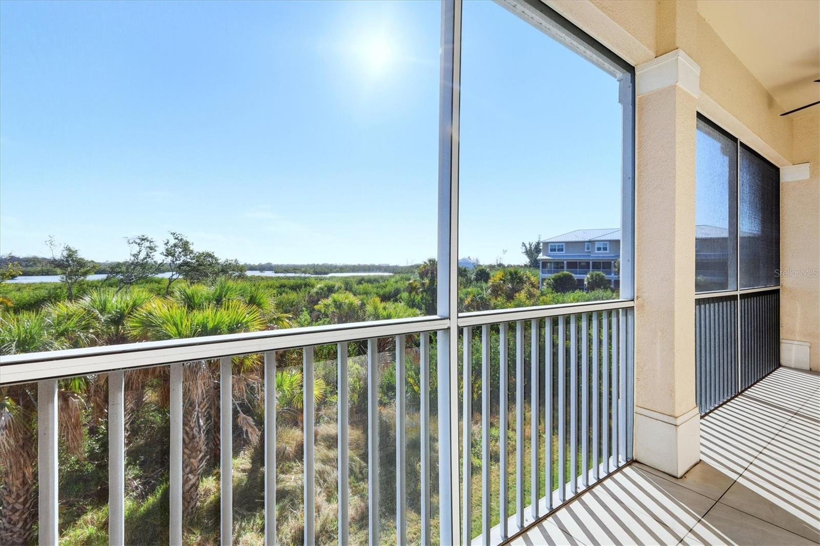 Image 31 of 64 For 10309 Coral Landings Court 100