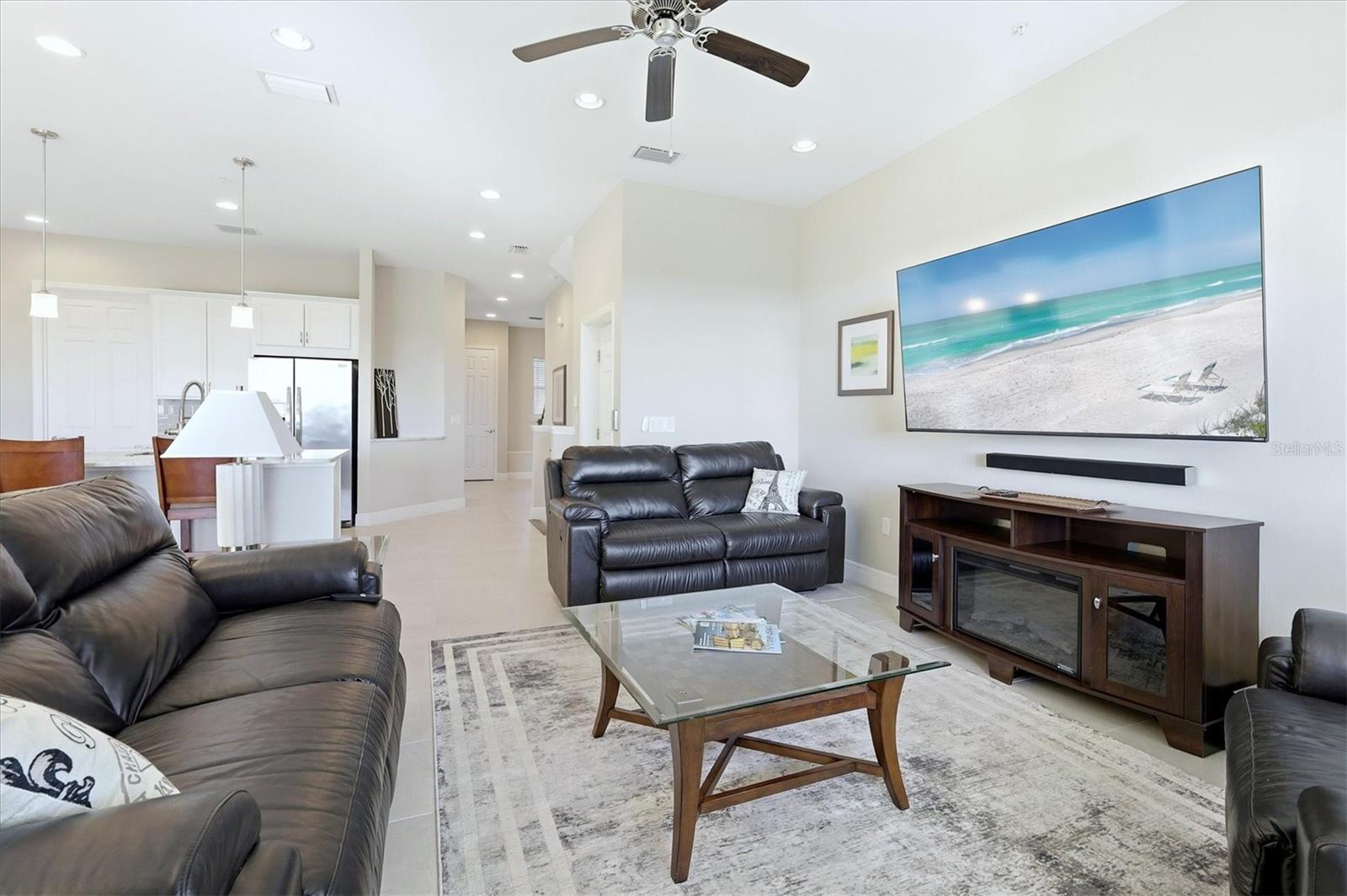 Image 7 of 64 For 10309 Coral Landings Court 100