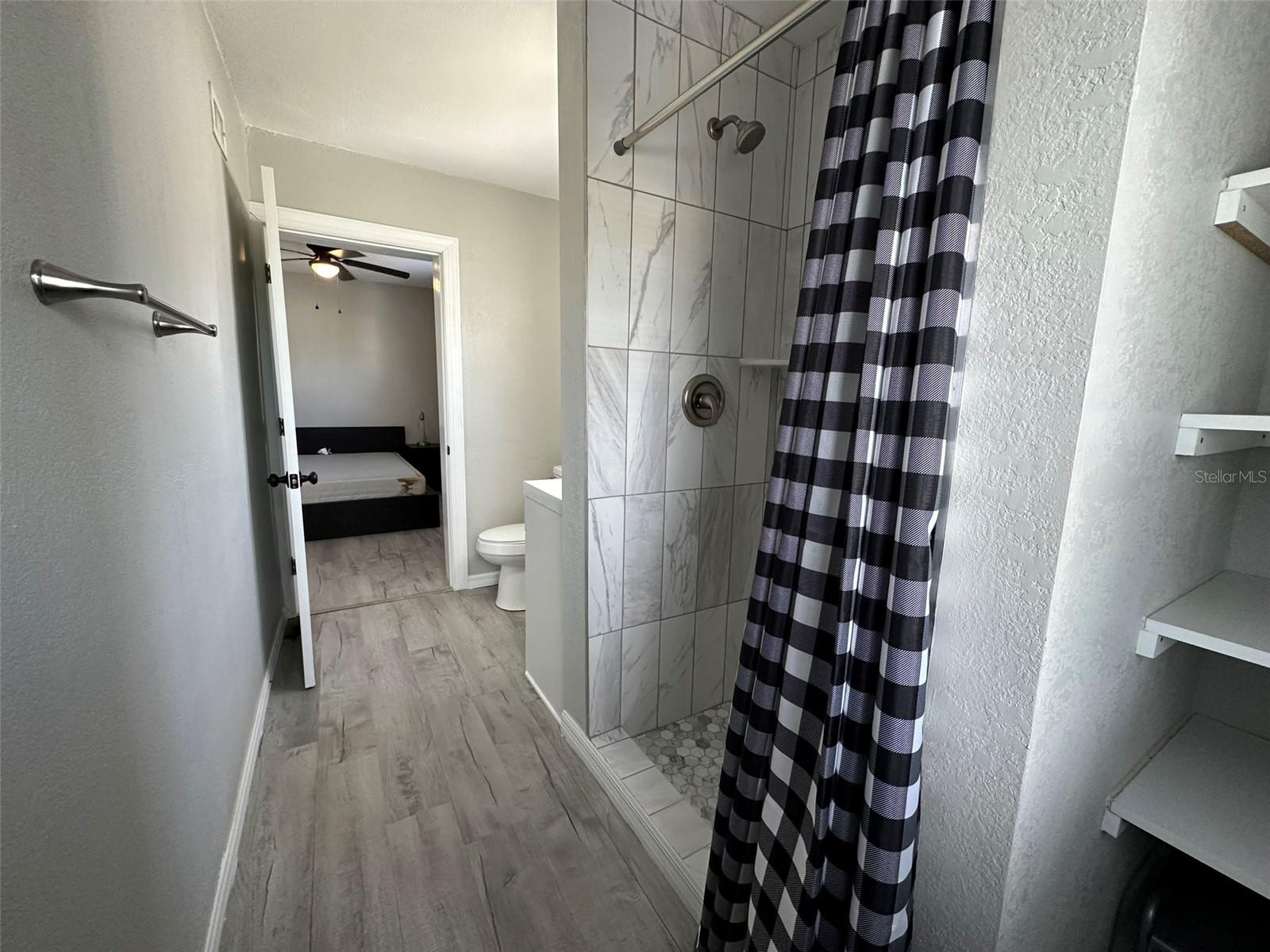 Image 17 of 37 For 135 Godfrey Avenue Ne