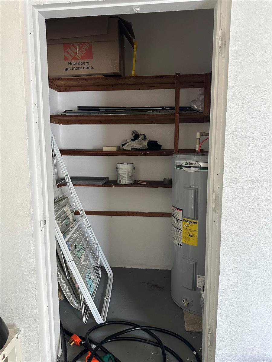 Image 22 of 37 For 135 Godfrey Avenue Ne