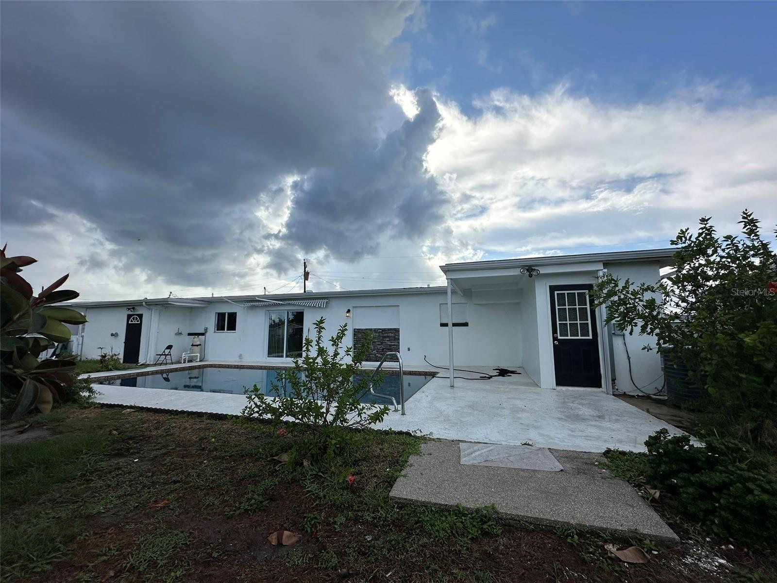 Image 28 of 37 For 135 Godfrey Avenue Ne