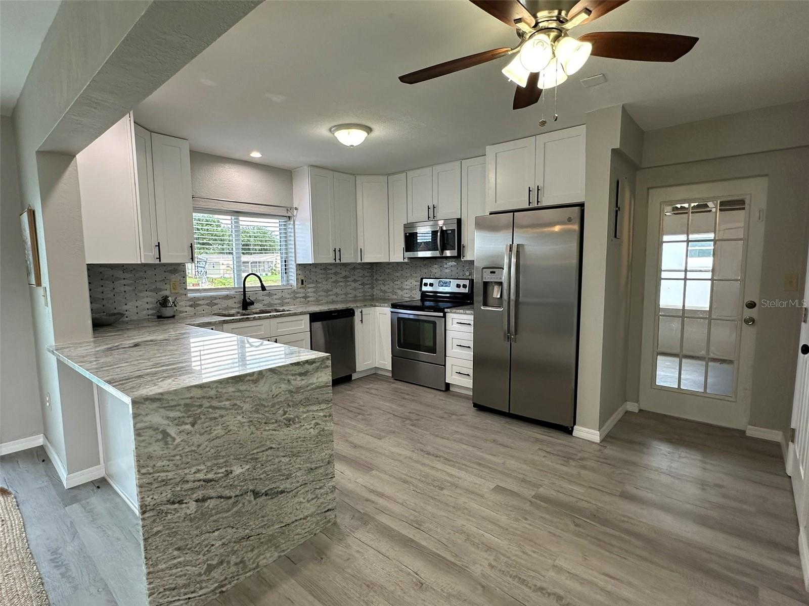 Image 9 of 37 For 135 Godfrey Avenue Ne