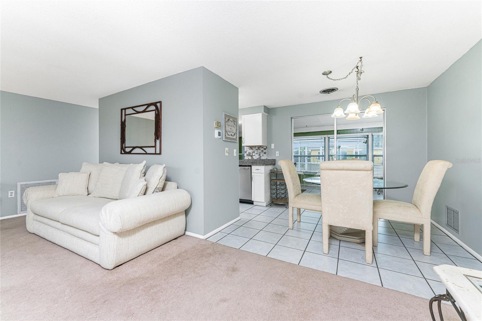 Image 13 of 58 For 1365 De Prie Road