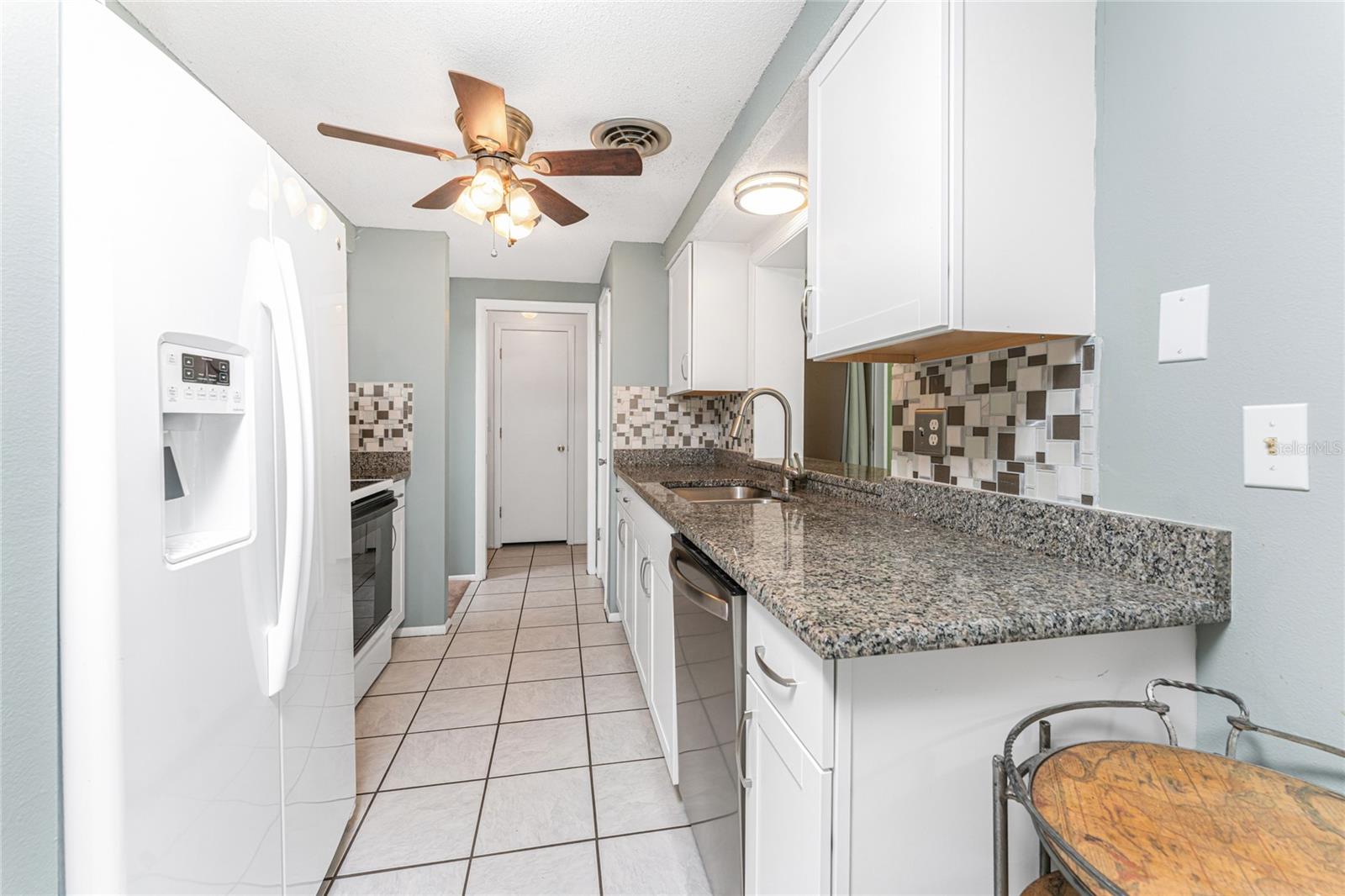 Image 18 of 58 For 1365 De Prie Road