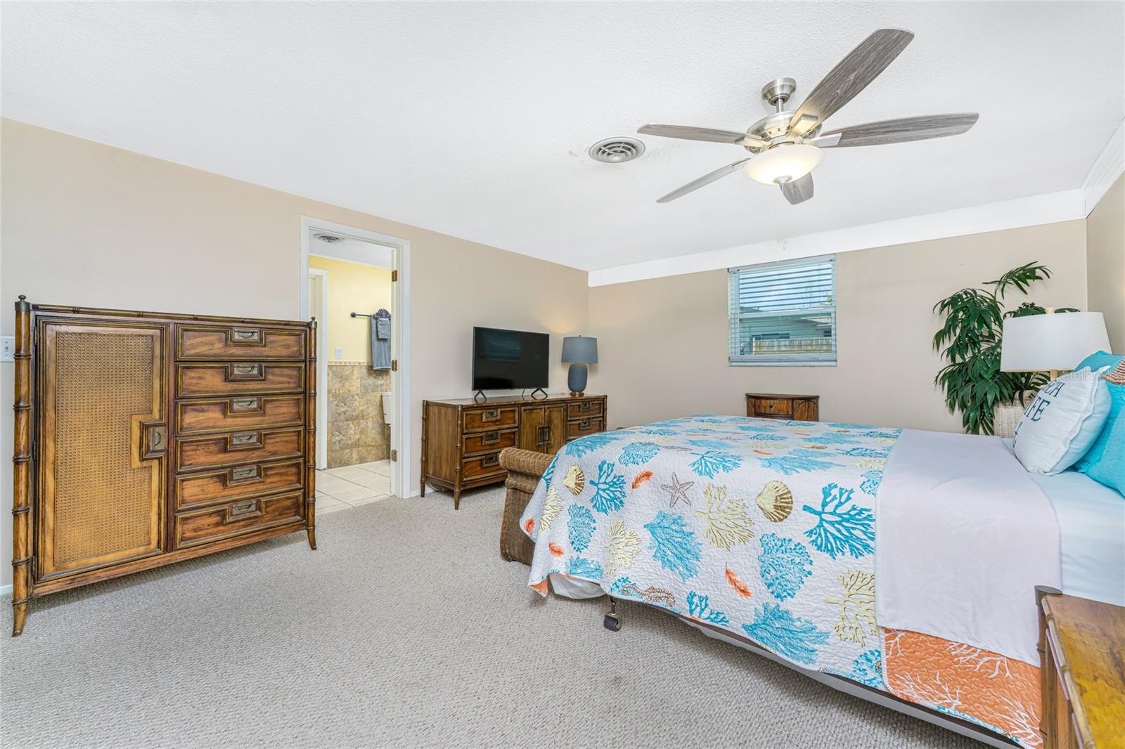 Image 22 of 58 For 1365 De Prie Road