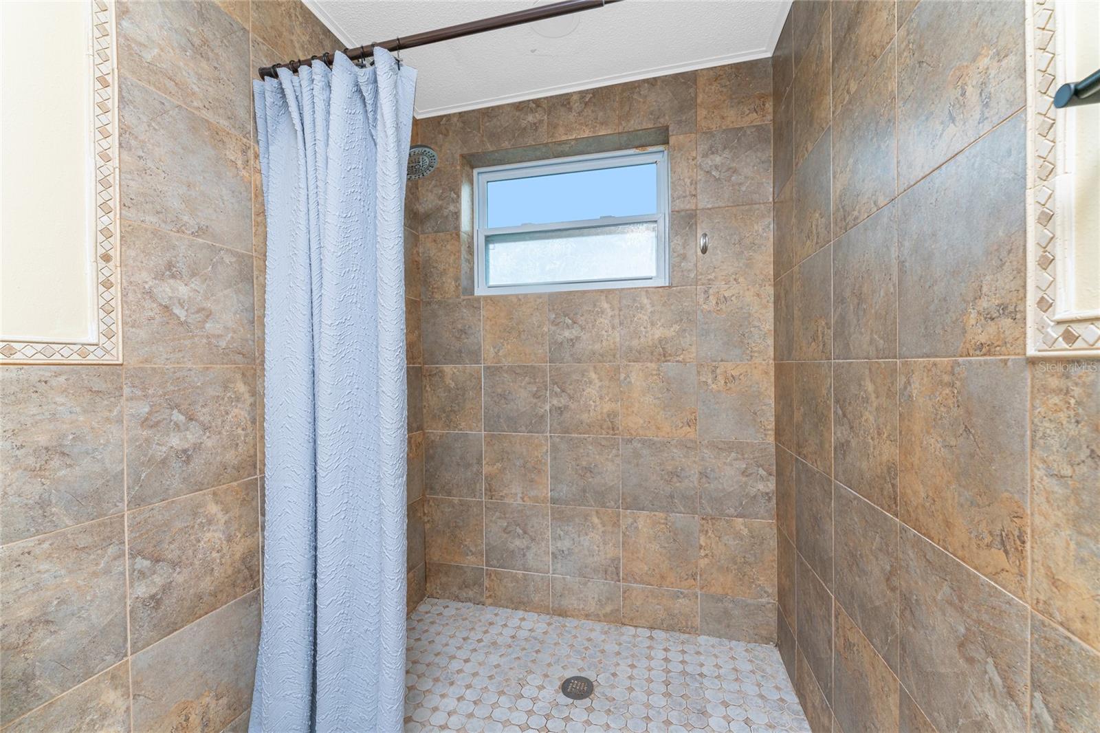 Image 27 of 58 For 1365 De Prie Road