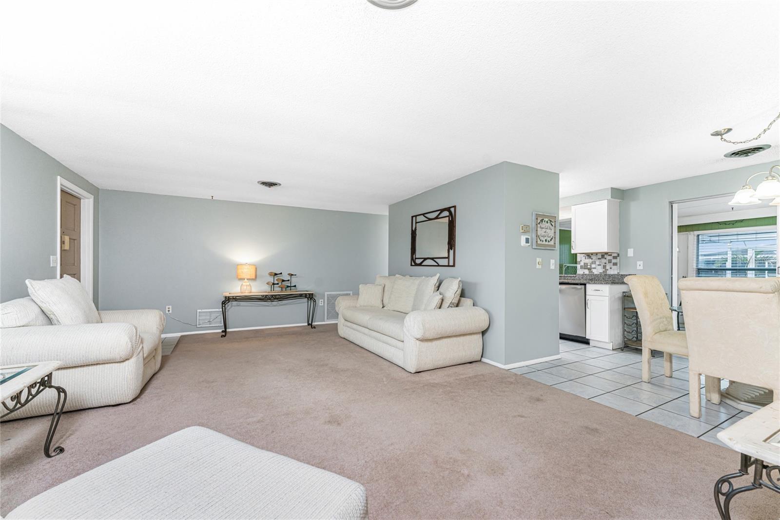 Image 4 of 58 For 1365 De Prie Road