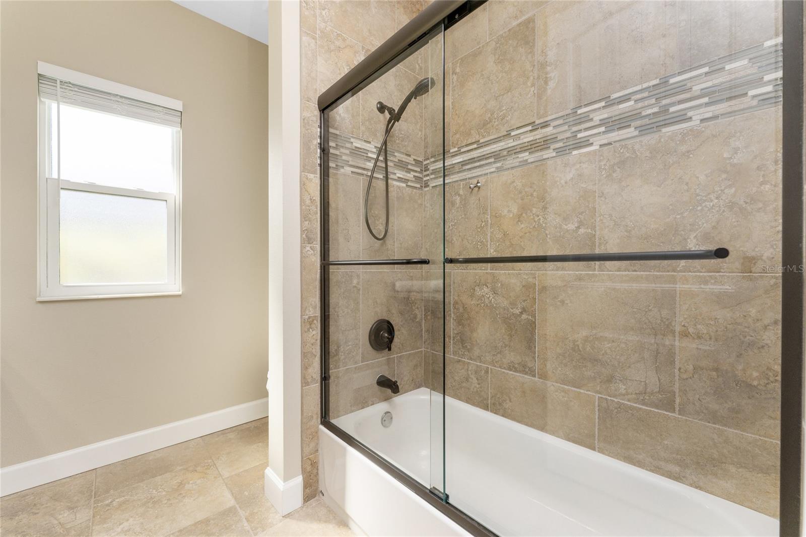 Image 33 of 65 For 250 Rotonda Boulevard N