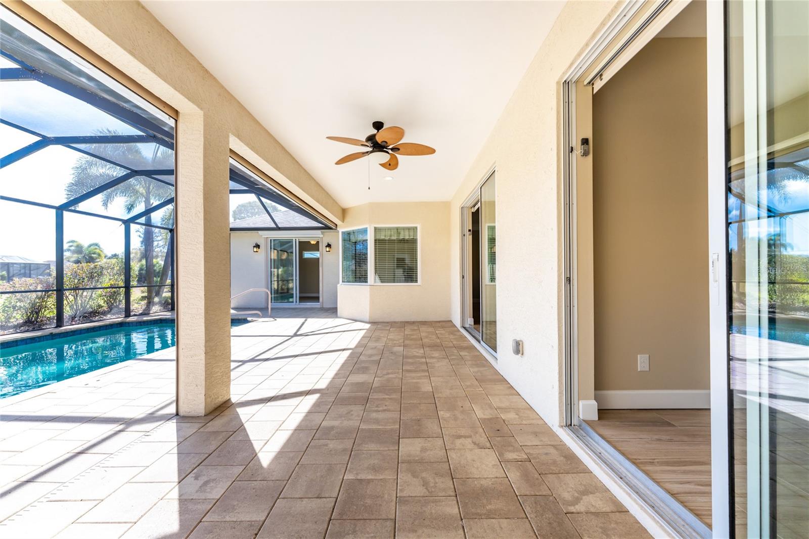 Image 44 of 65 For 250 Rotonda Boulevard N