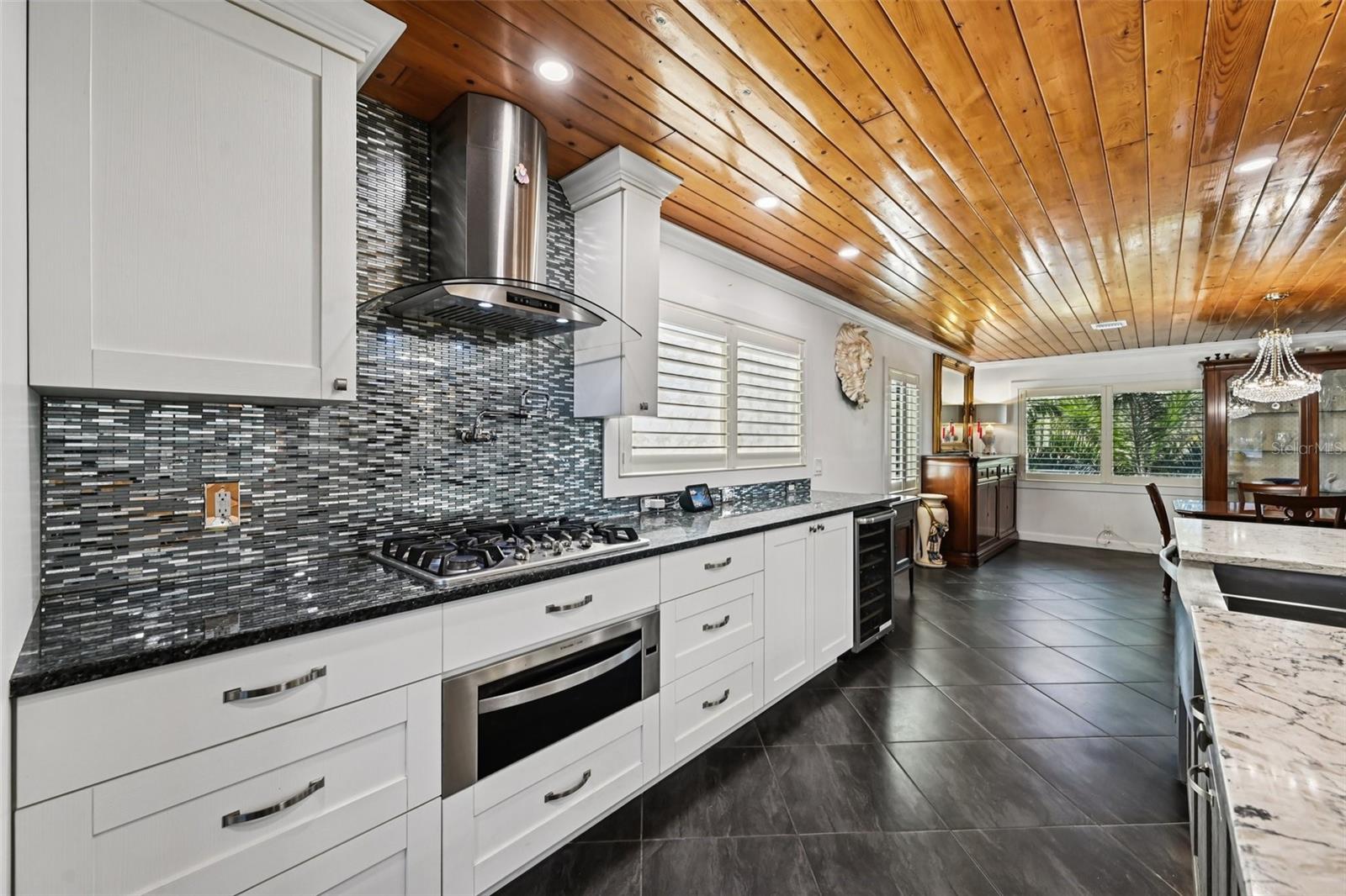 Image 18 of 64 For 10467 Sherman Street