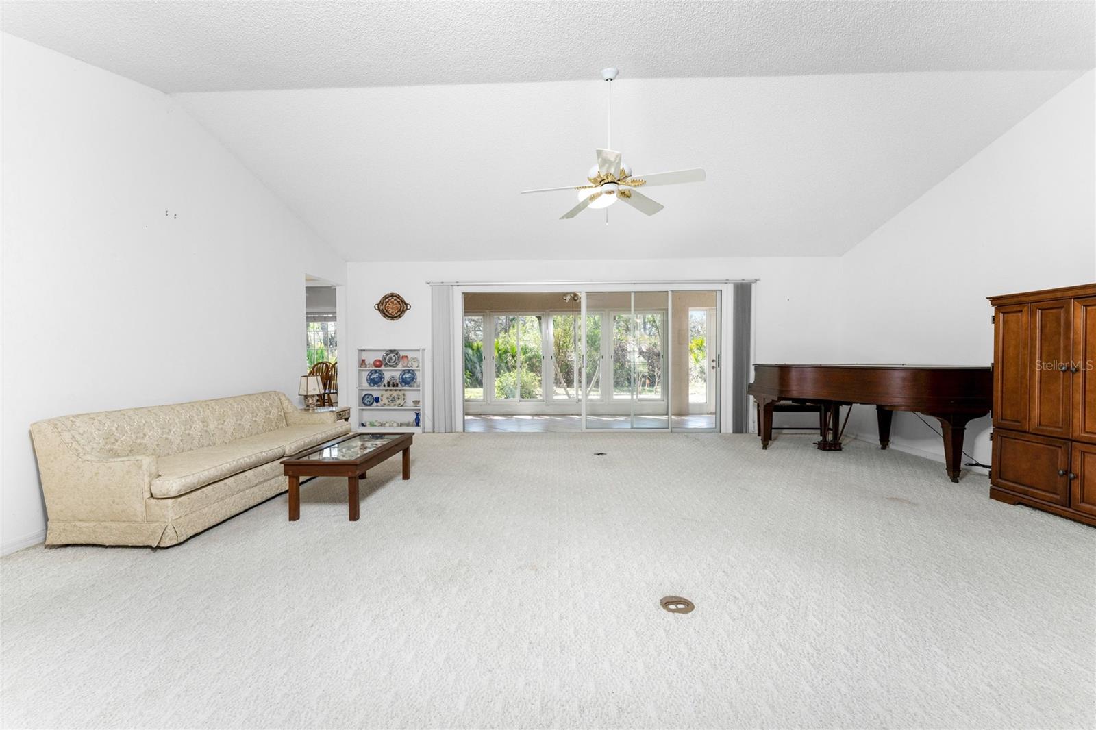 Image 15 of 66 For 257 Park Forest Boulevard