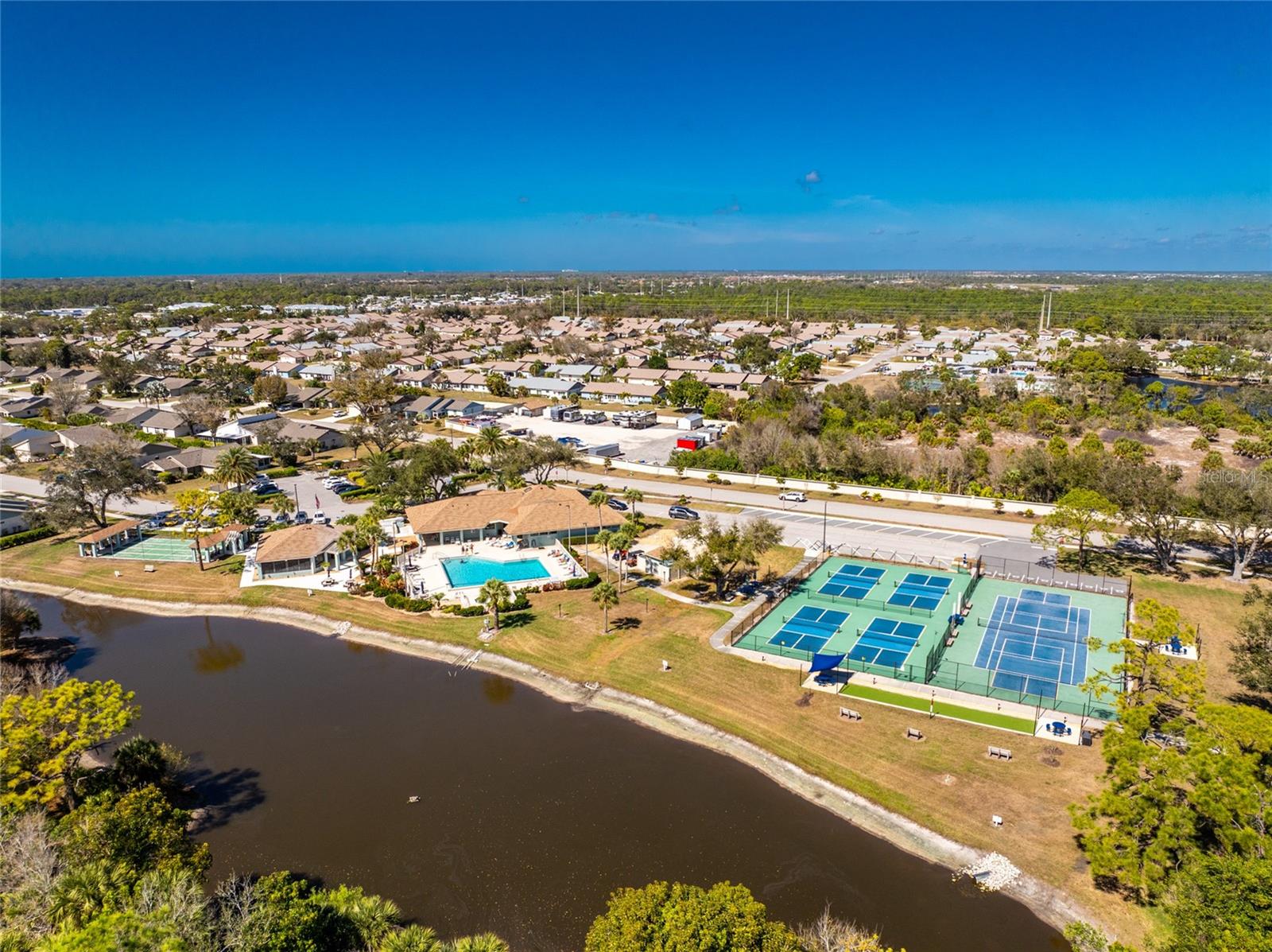 Image 3 of 66 For 257 Park Forest Boulevard