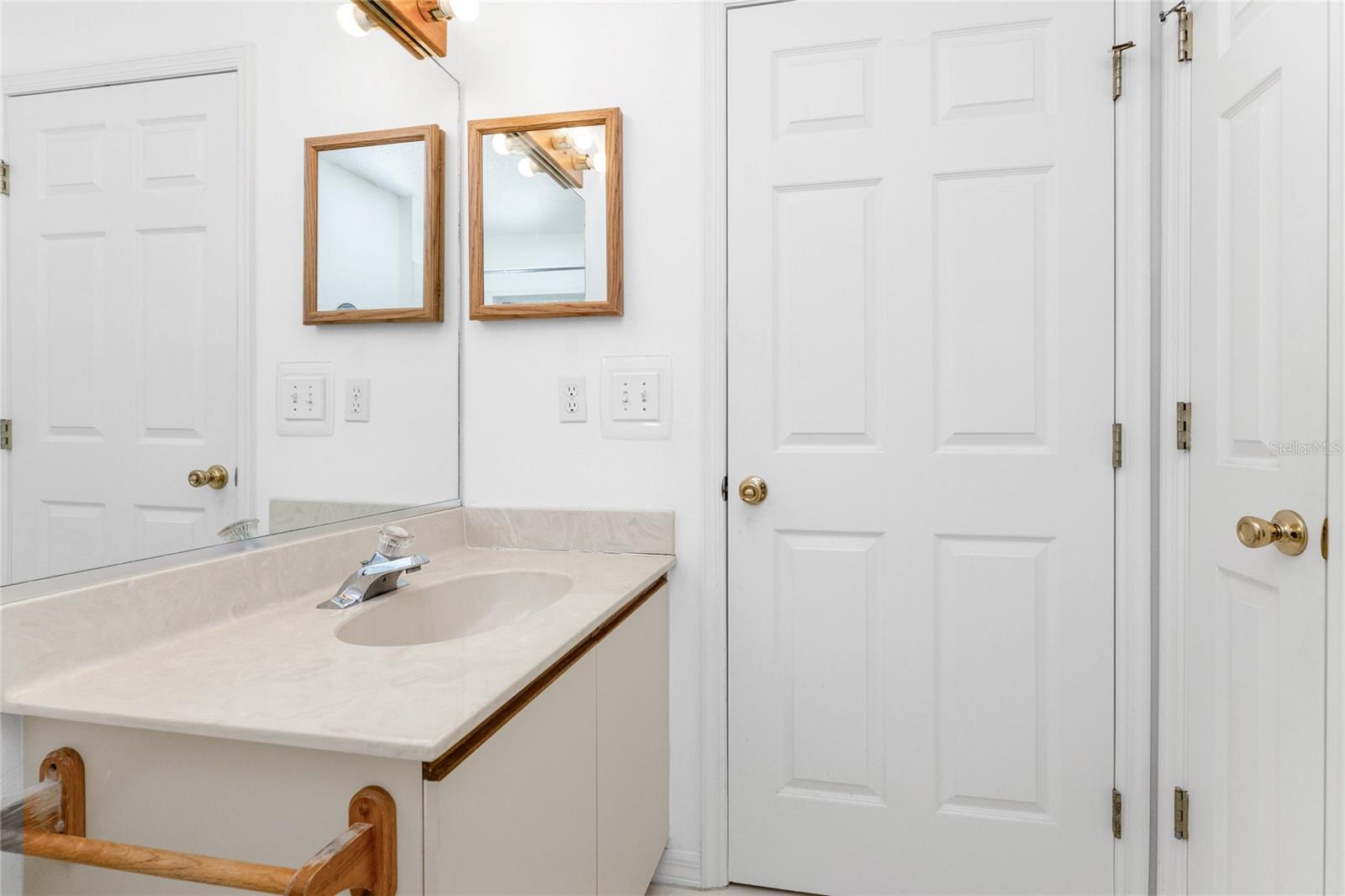 Image 32 of 66 For 257 Park Forest Boulevard