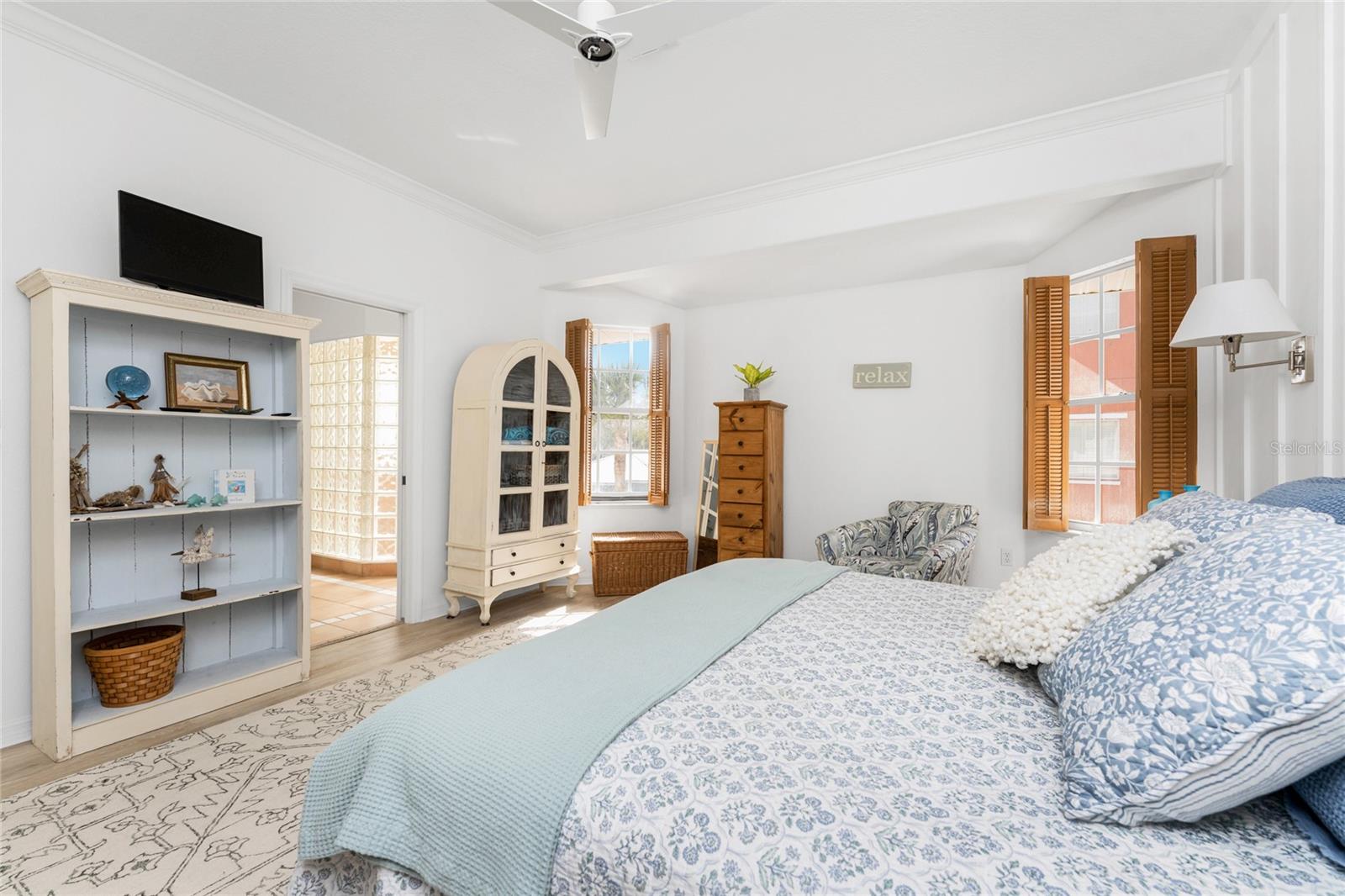 Image 30 of 68 For 1400 Beach Road 1