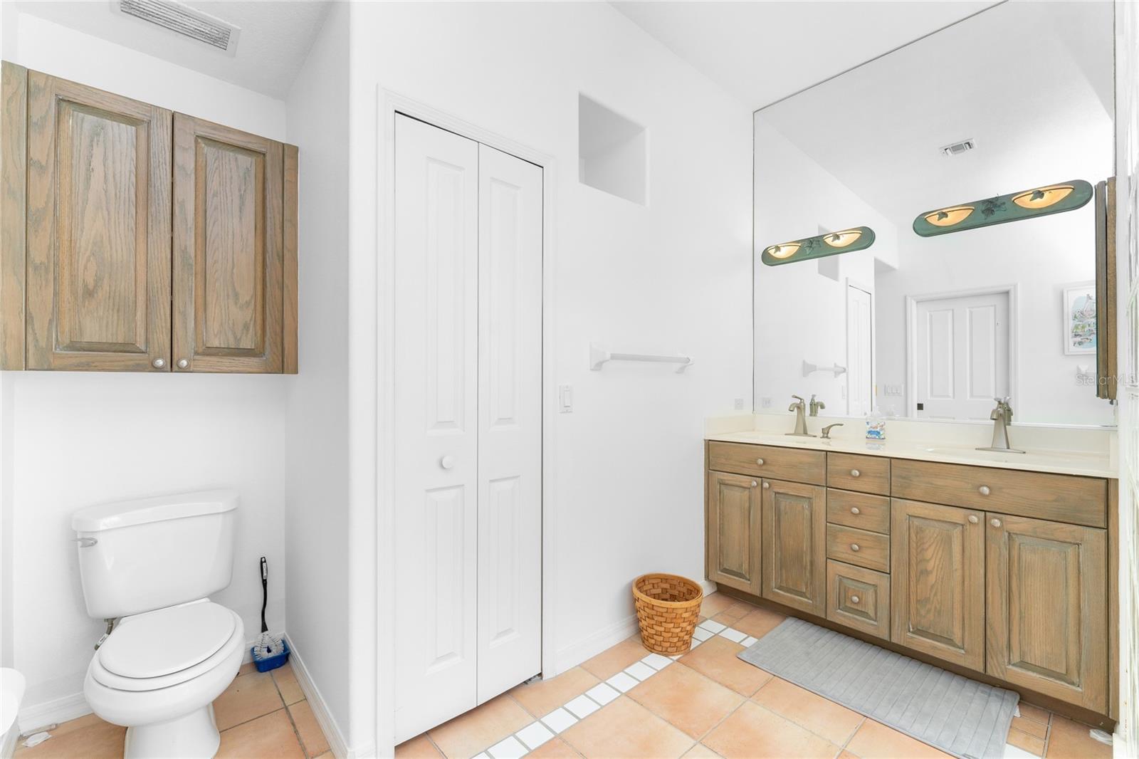 Image 31 of 68 For 1400 Beach Road 1