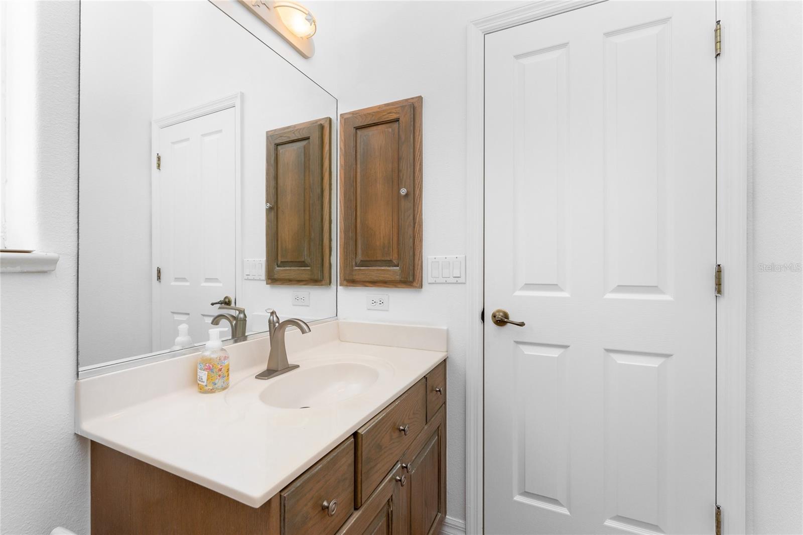 Image 39 of 68 For 1400 Beach Road 1