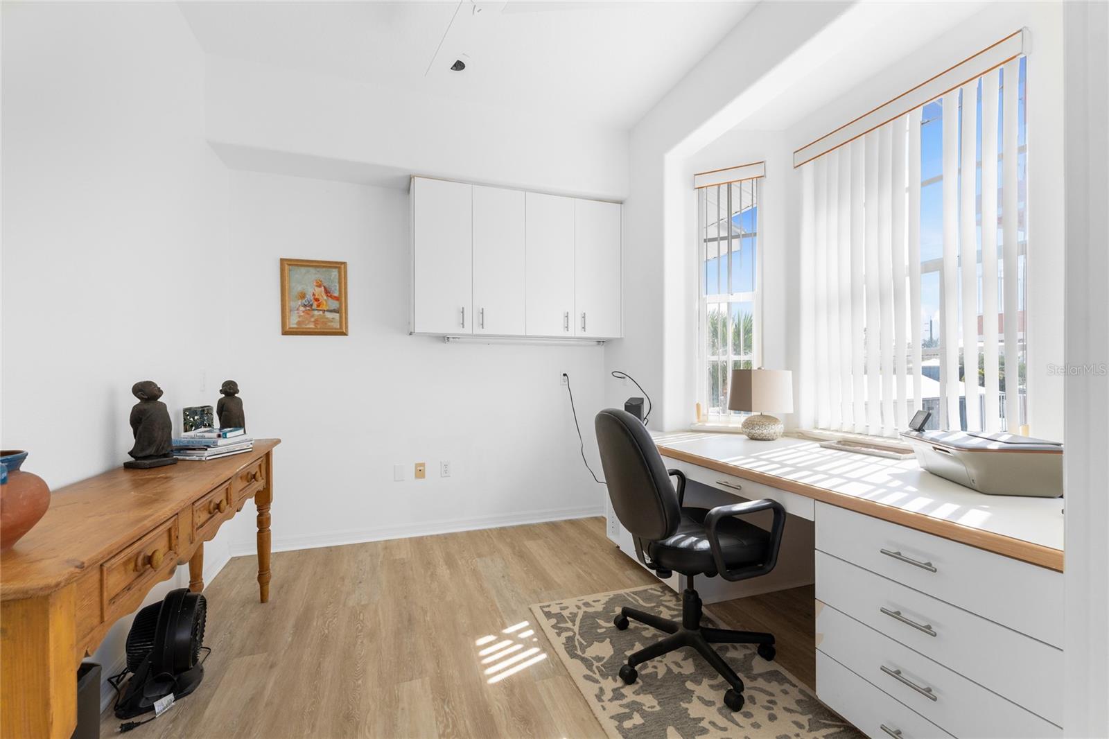 Image 40 of 68 For 1400 Beach Road 1