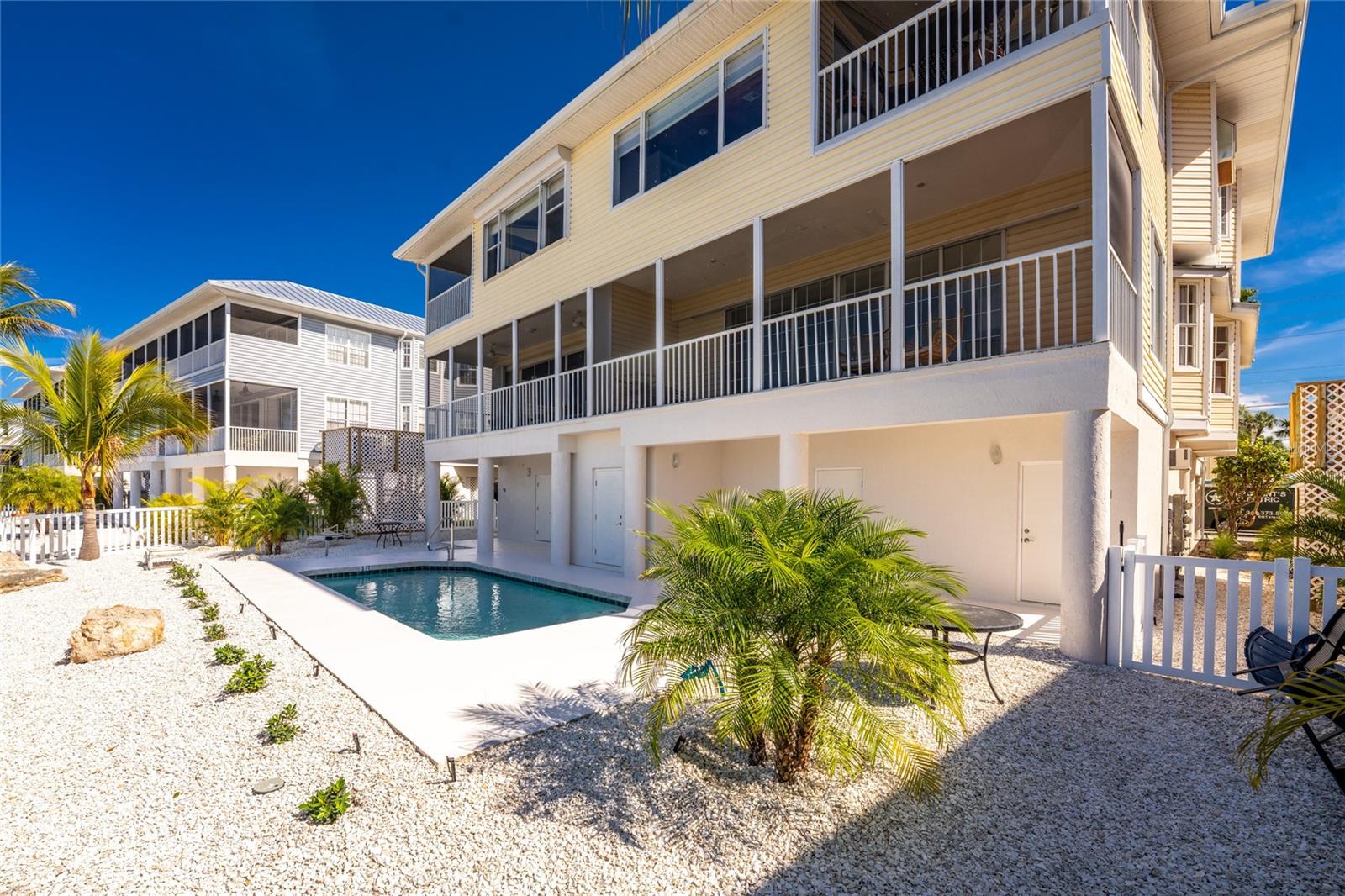 Image 42 of 68 For 1400 Beach Road 1