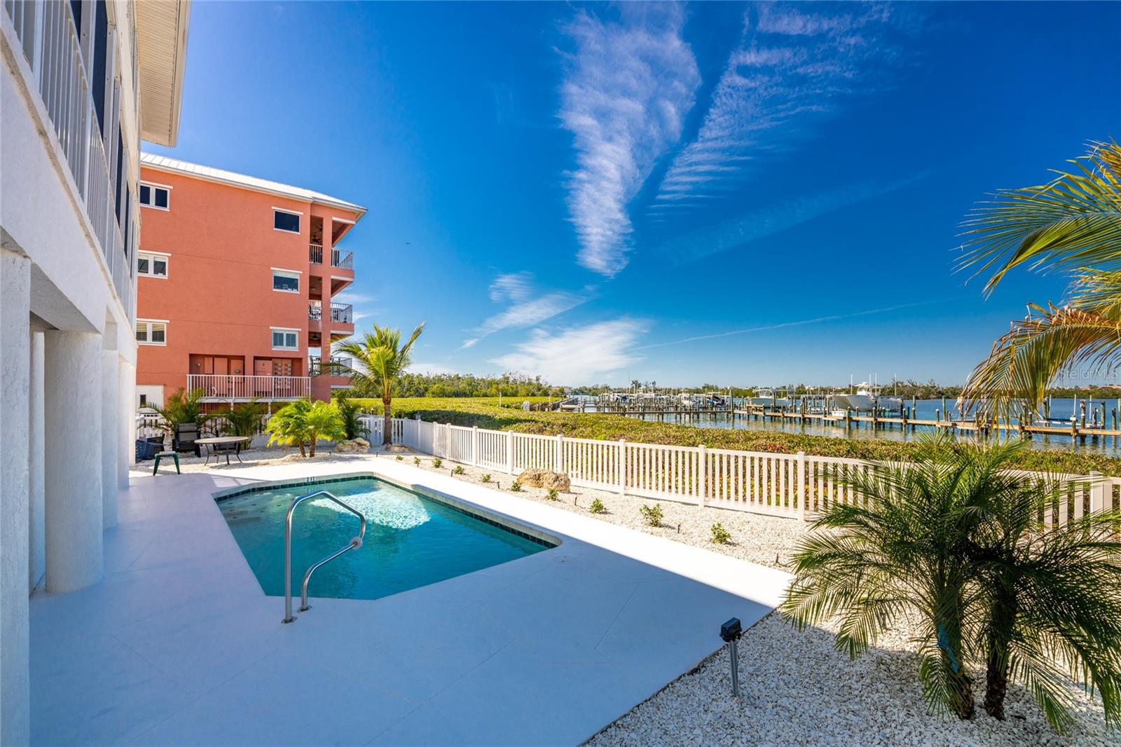 Image 44 of 68 For 1400 Beach Road 1