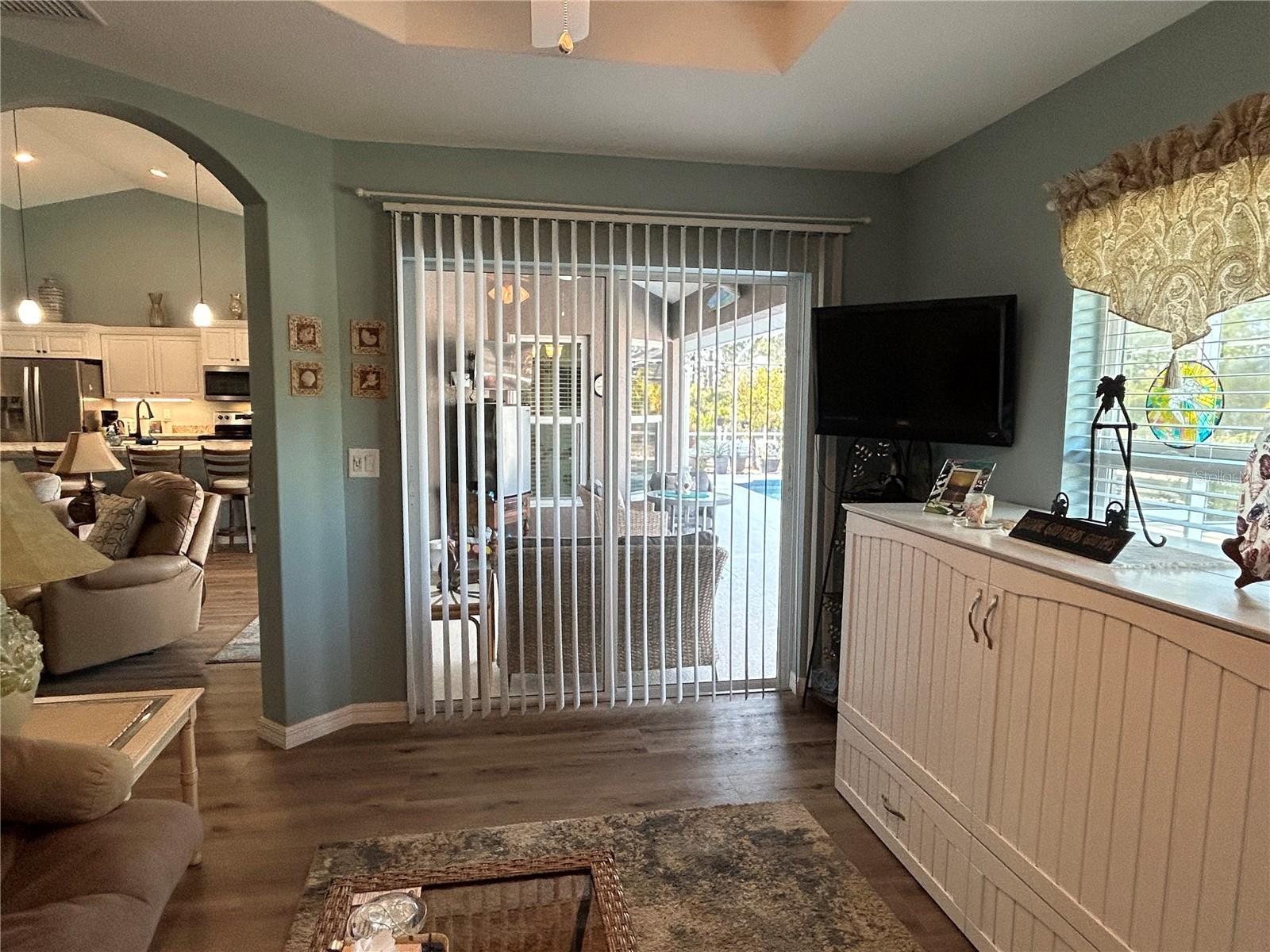 Image 16 of 27 For 108 Beryl Drive