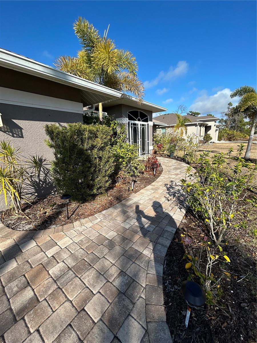 Image 2 of 27 For 108 Beryl Drive