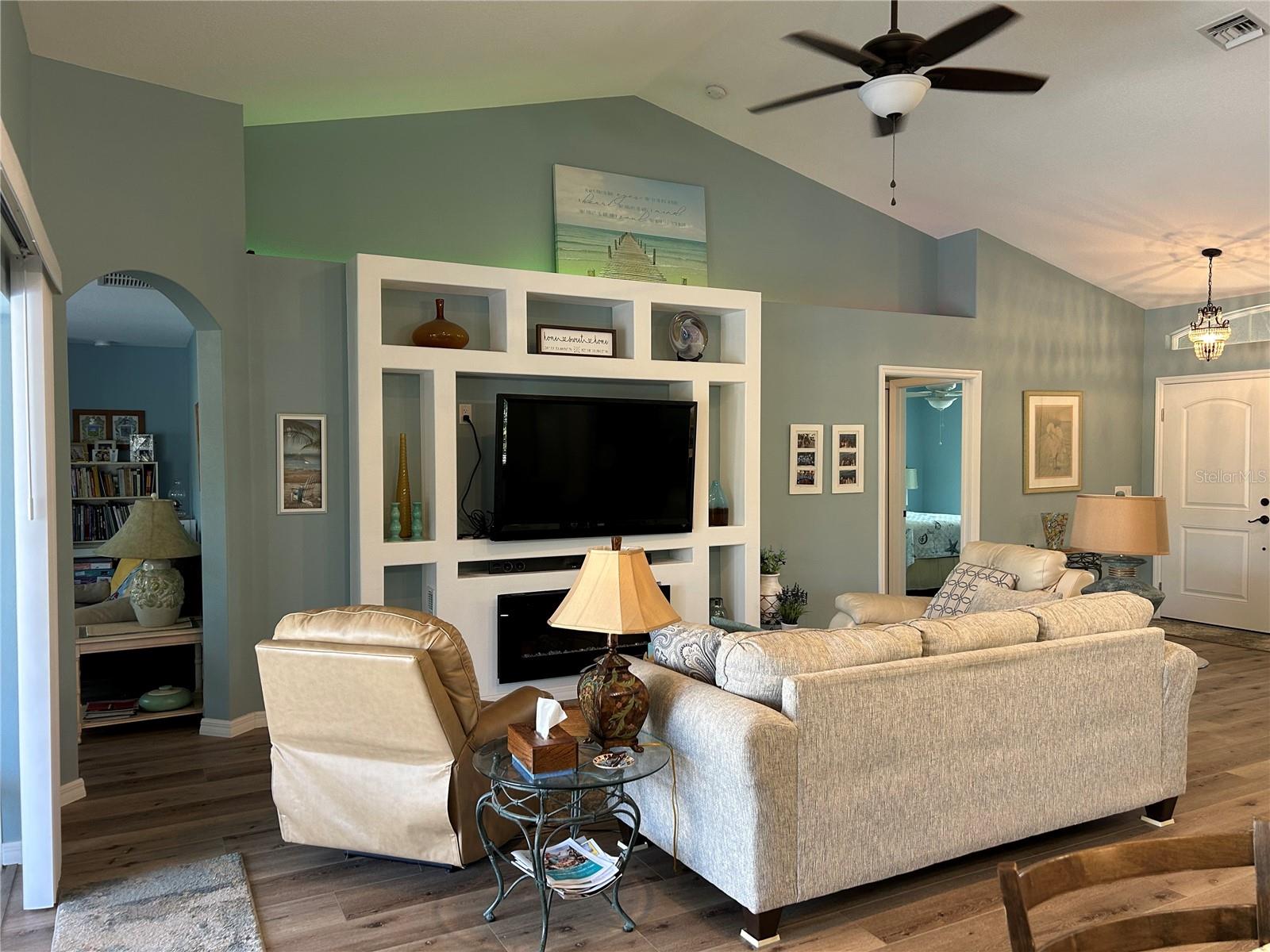 Image 4 of 27 For 108 Beryl Drive