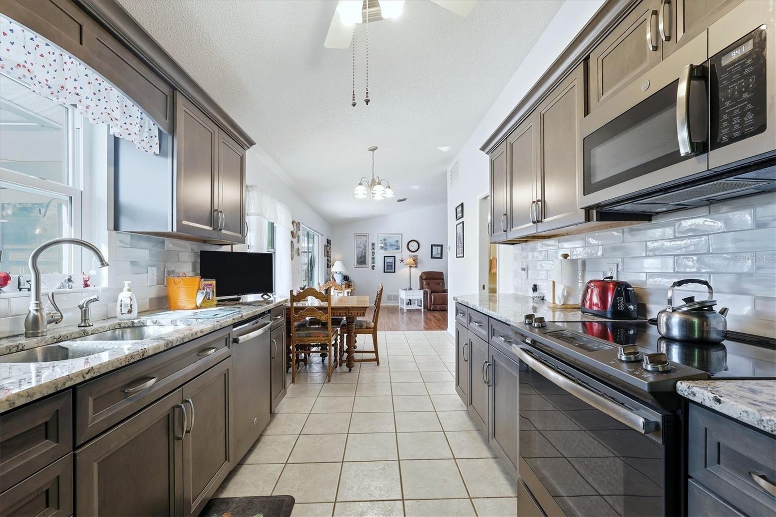 Image 15 of 53 For 9075 Big Star Avenue