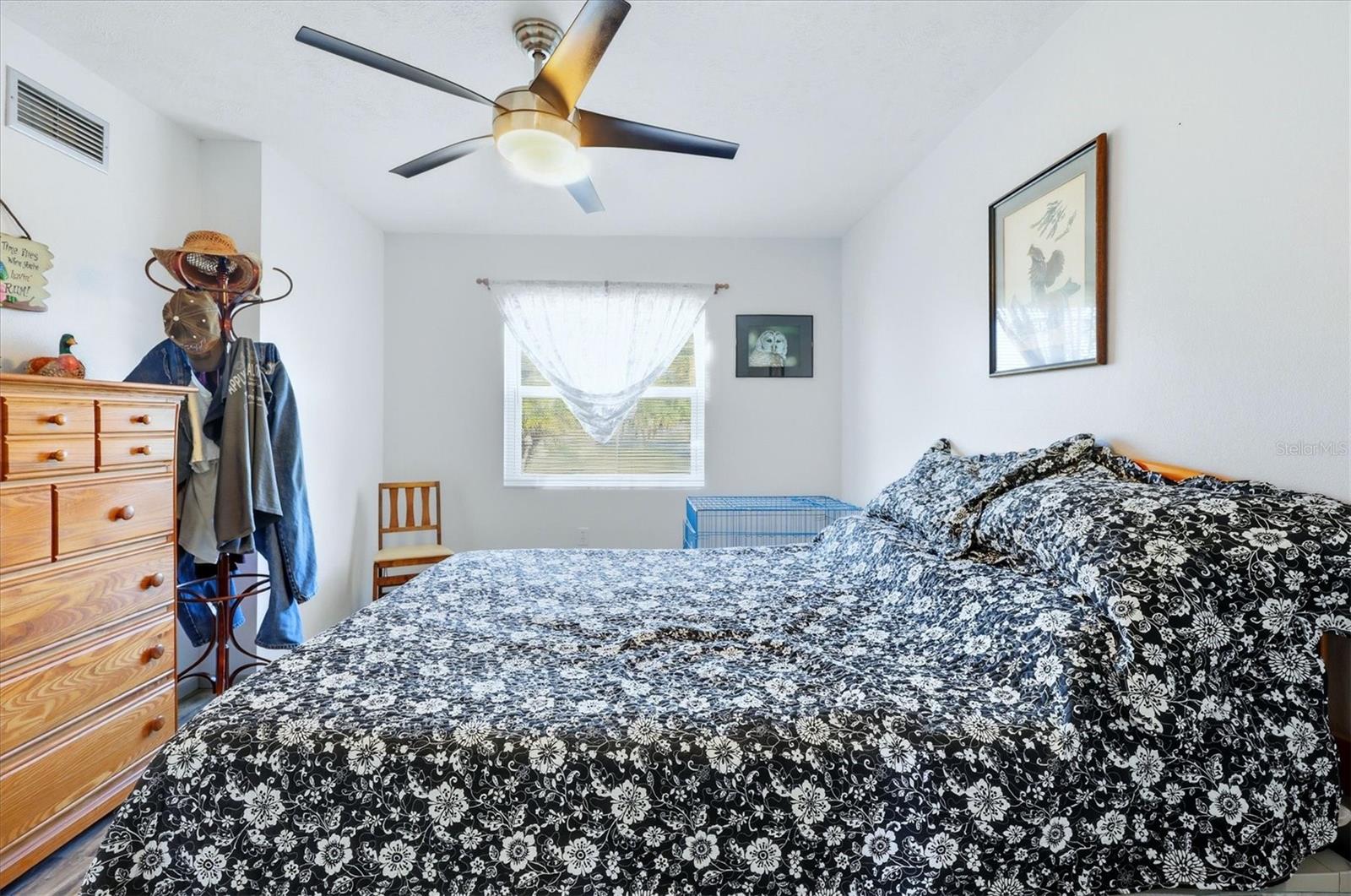 Image 17 of 53 For 9075 Big Star Avenue