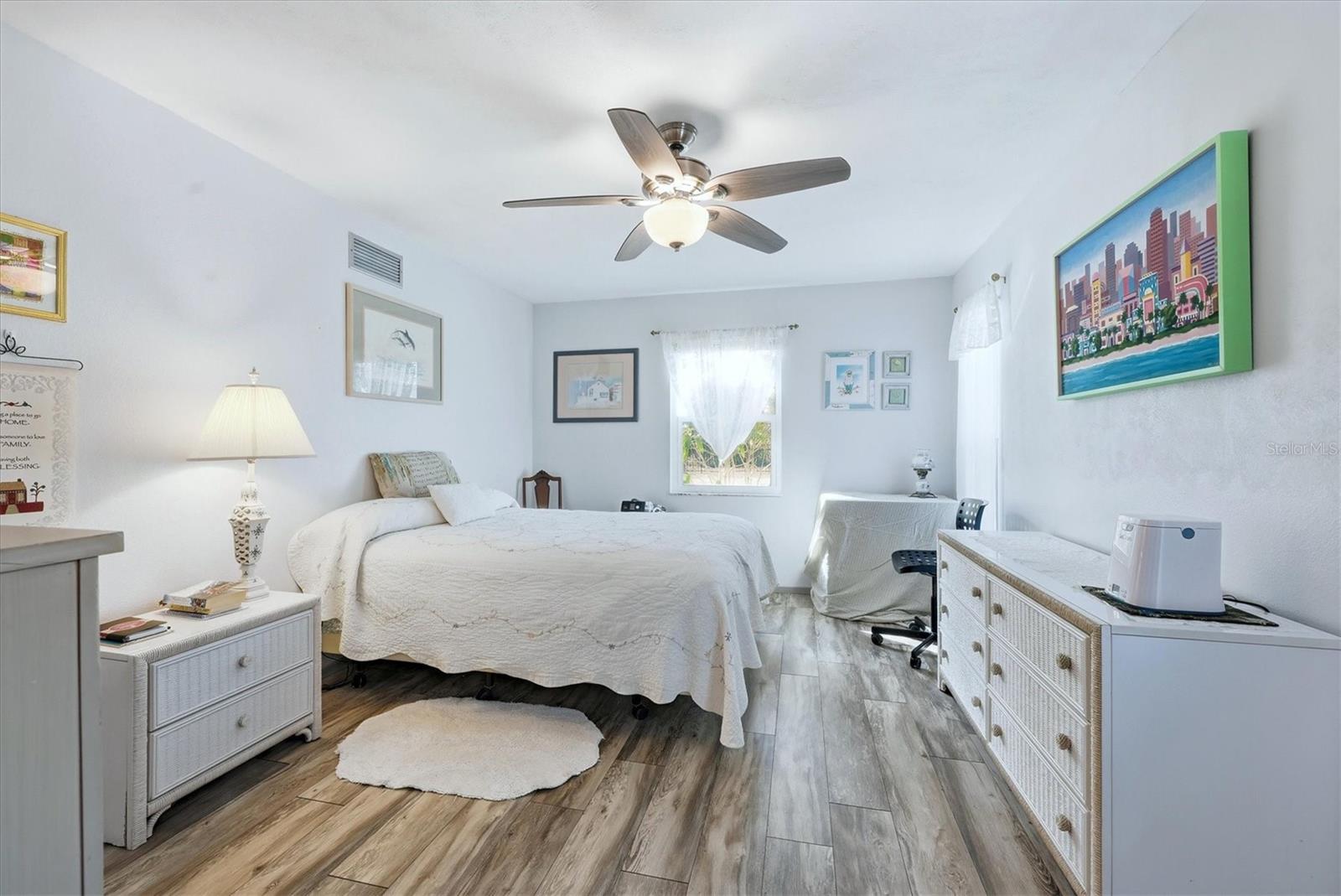 Image 21 of 53 For 9075 Big Star Avenue