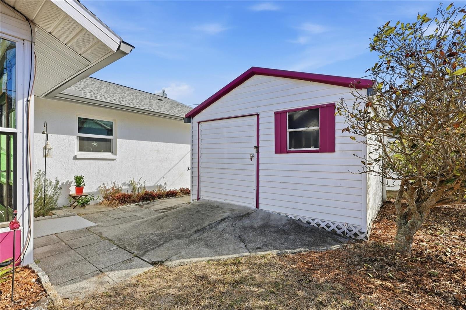 Image 27 of 53 For 9075 Big Star Avenue