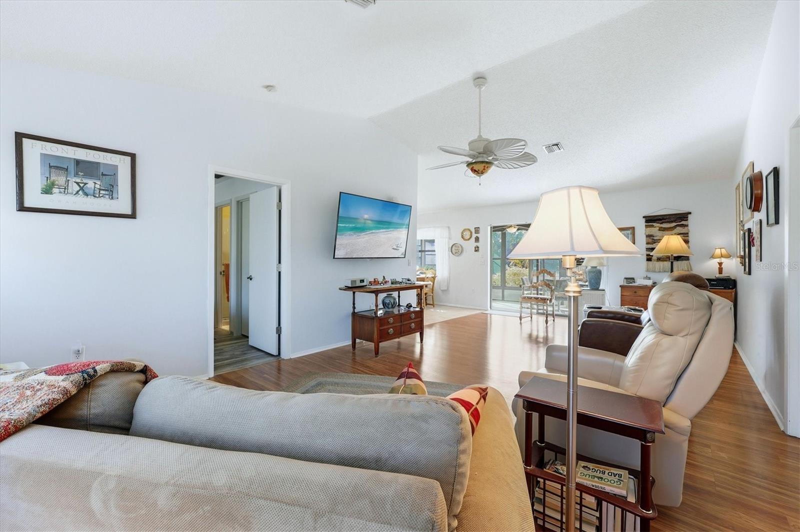 Image 6 of 53 For 9075 Big Star Avenue