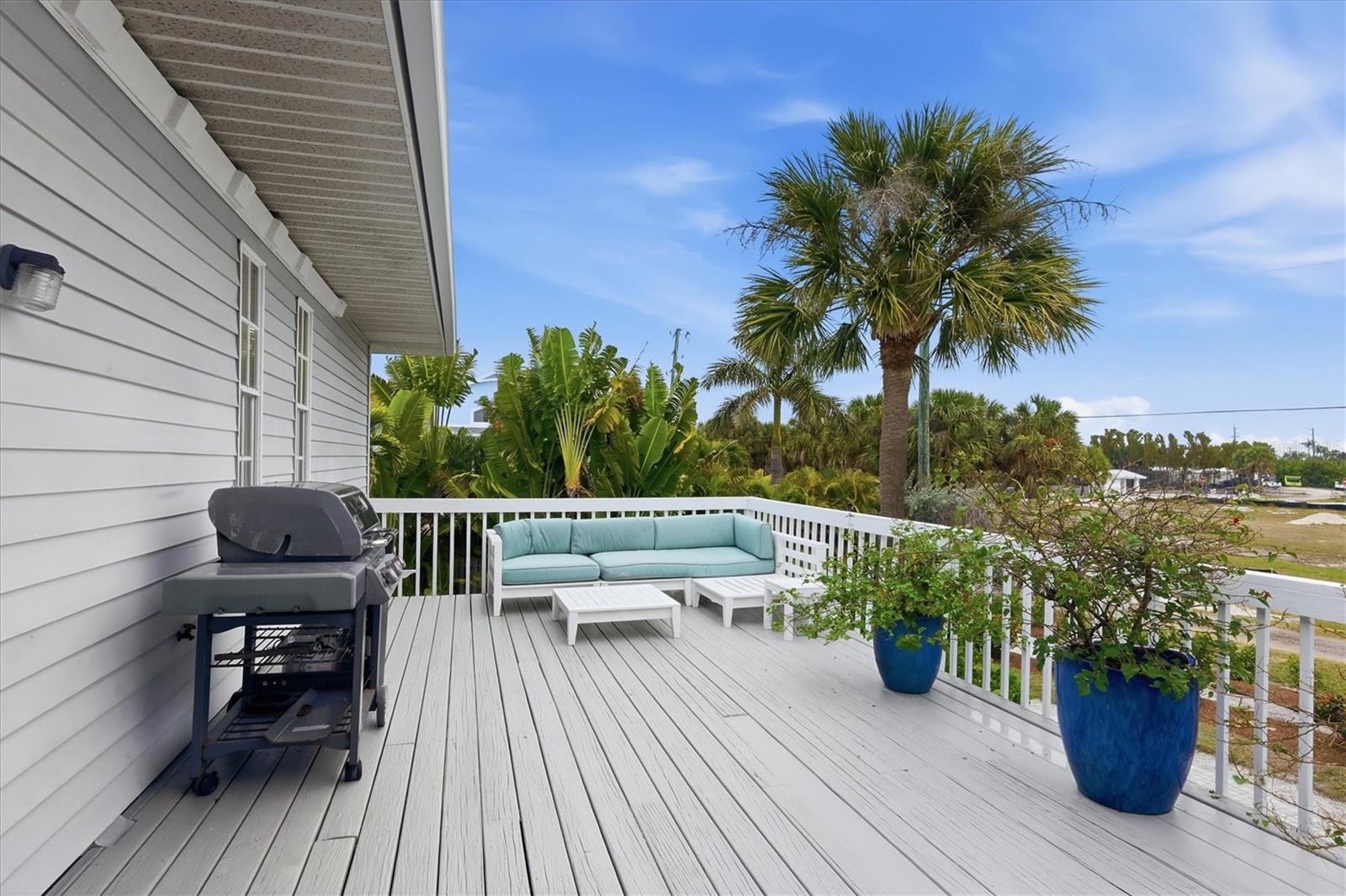 Image 13 of 47 For 281 Seabreeze Court