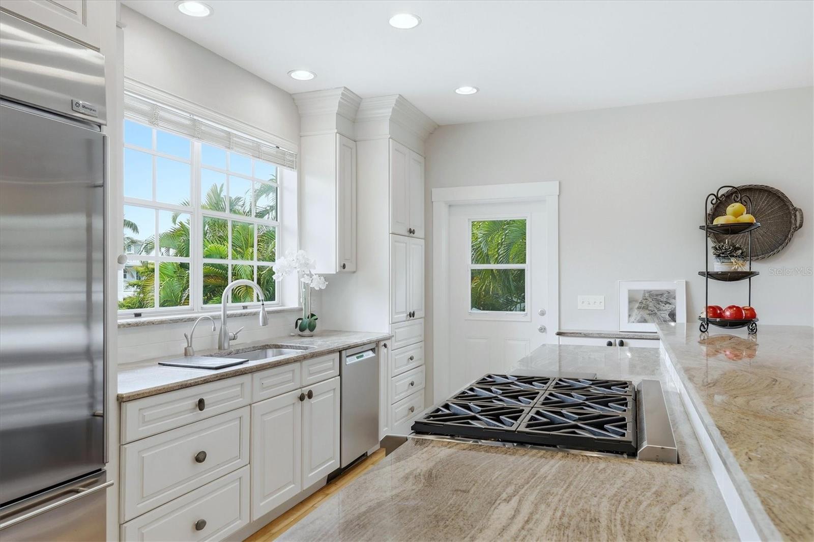 Image 23 of 47 For 281 Seabreeze Court