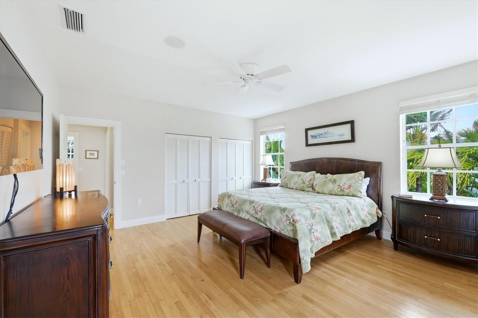 Image 34 of 47 For 281 Seabreeze Court