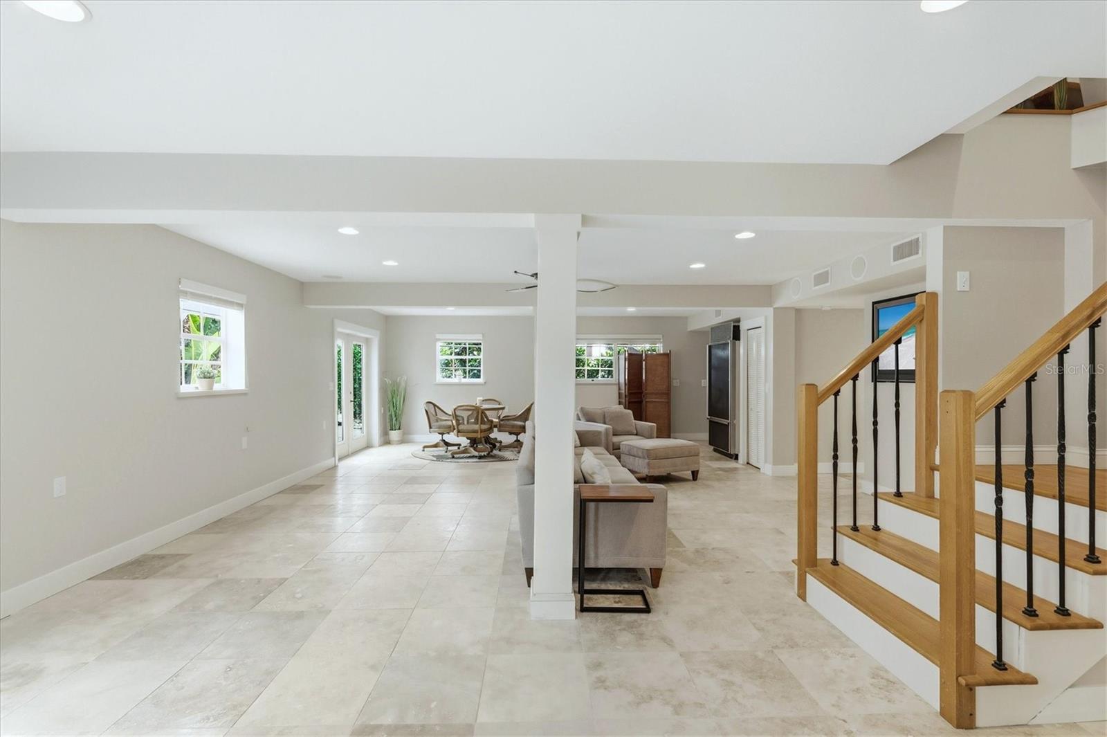 Image 35 of 47 For 281 Seabreeze Court