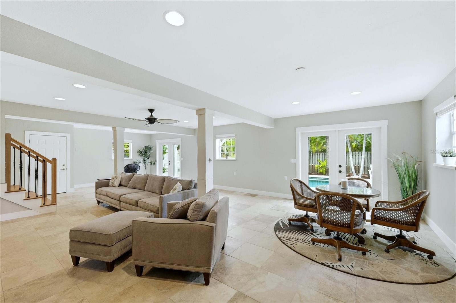 Image 39 of 47 For 281 Seabreeze Court