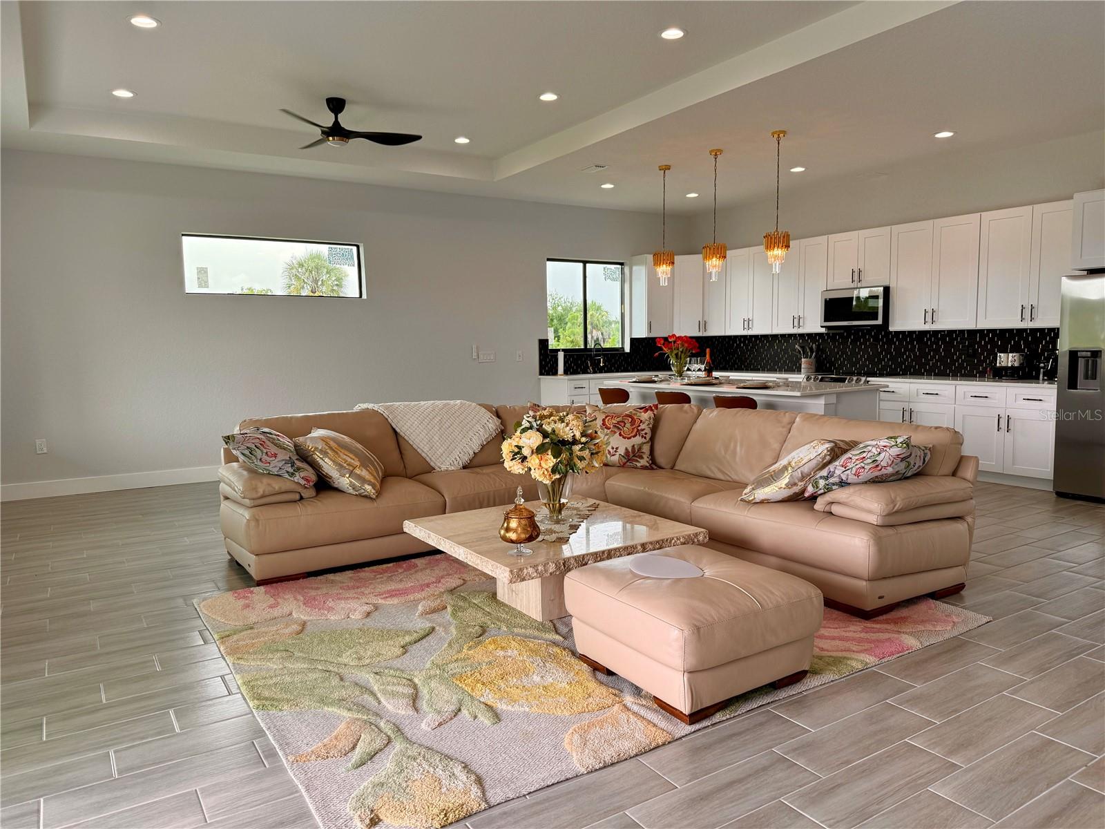 Image 11 of 30 For 178 Lime Tree Park