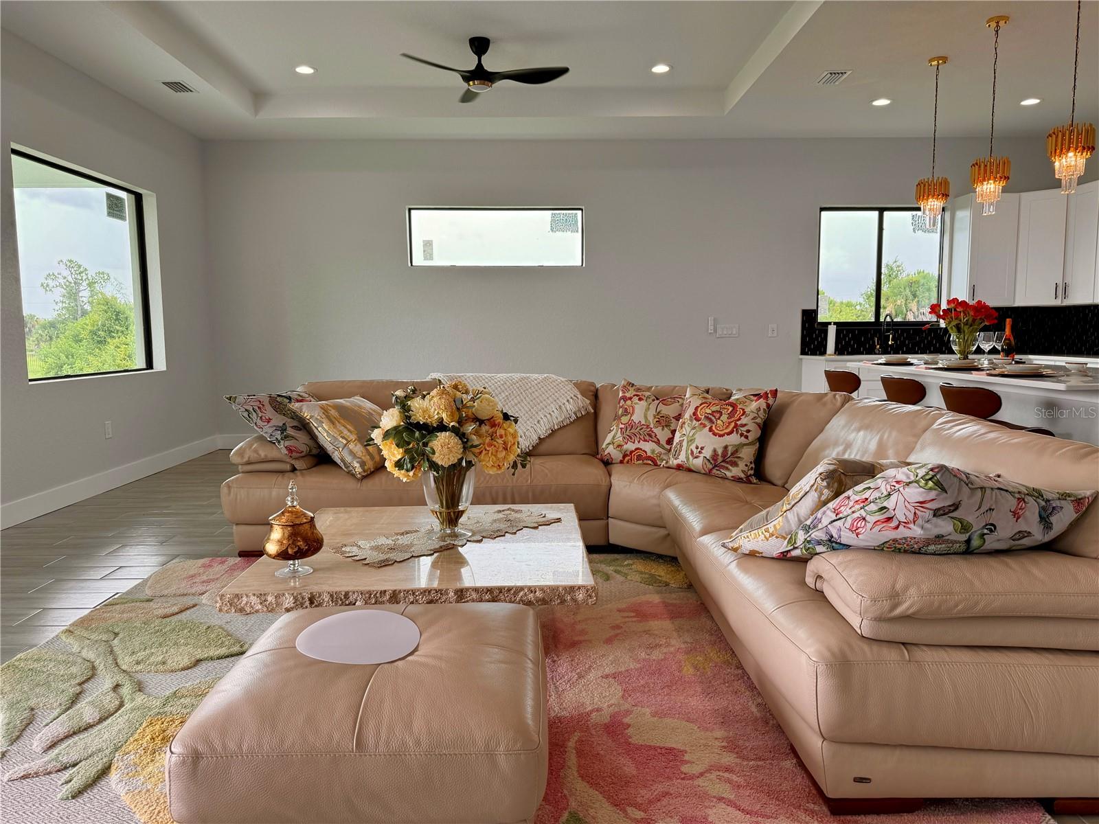 Image 12 of 30 For 178 Lime Tree Park