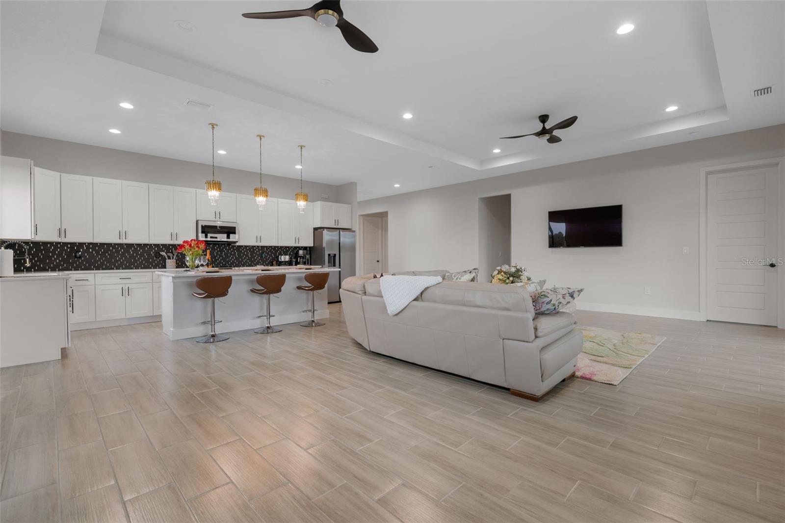 Image 14 of 30 For 178 Lime Tree Park