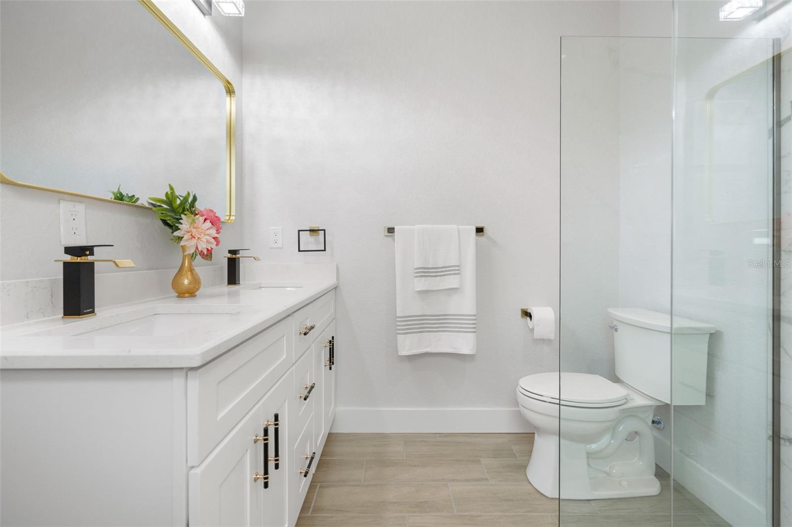 Image 20 of 30 For 178 Lime Tree Park