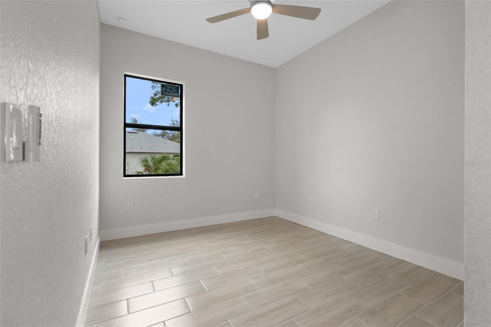 Image 26 of 30 For 178 Lime Tree Park