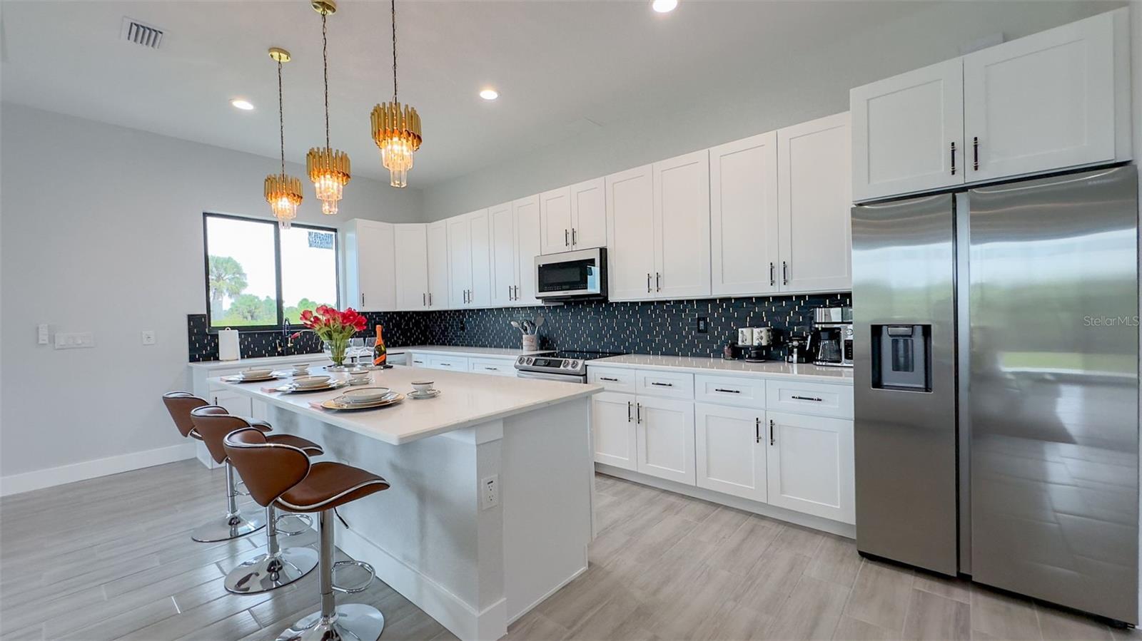 Image 6 of 30 For 178 Lime Tree Park