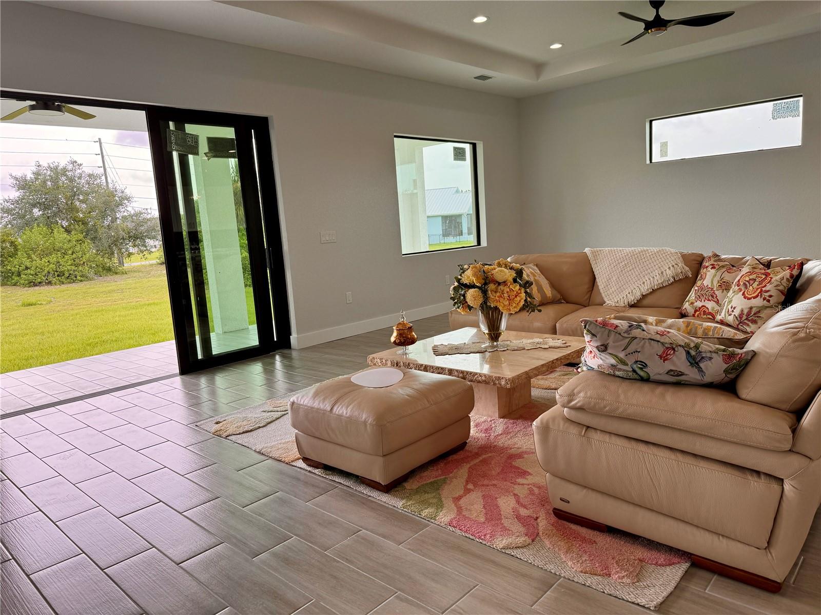 Image 7 of 30 For 178 Lime Tree Park