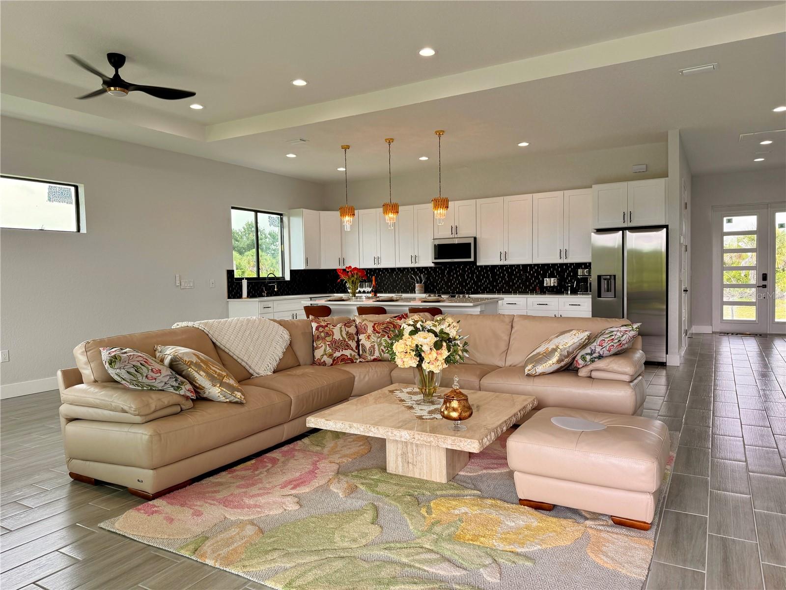 Image 8 of 30 For 178 Lime Tree Park