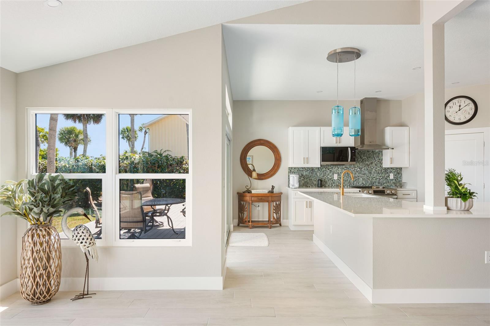 Image 16 of 96 For 4087 Pelican Shores Circle