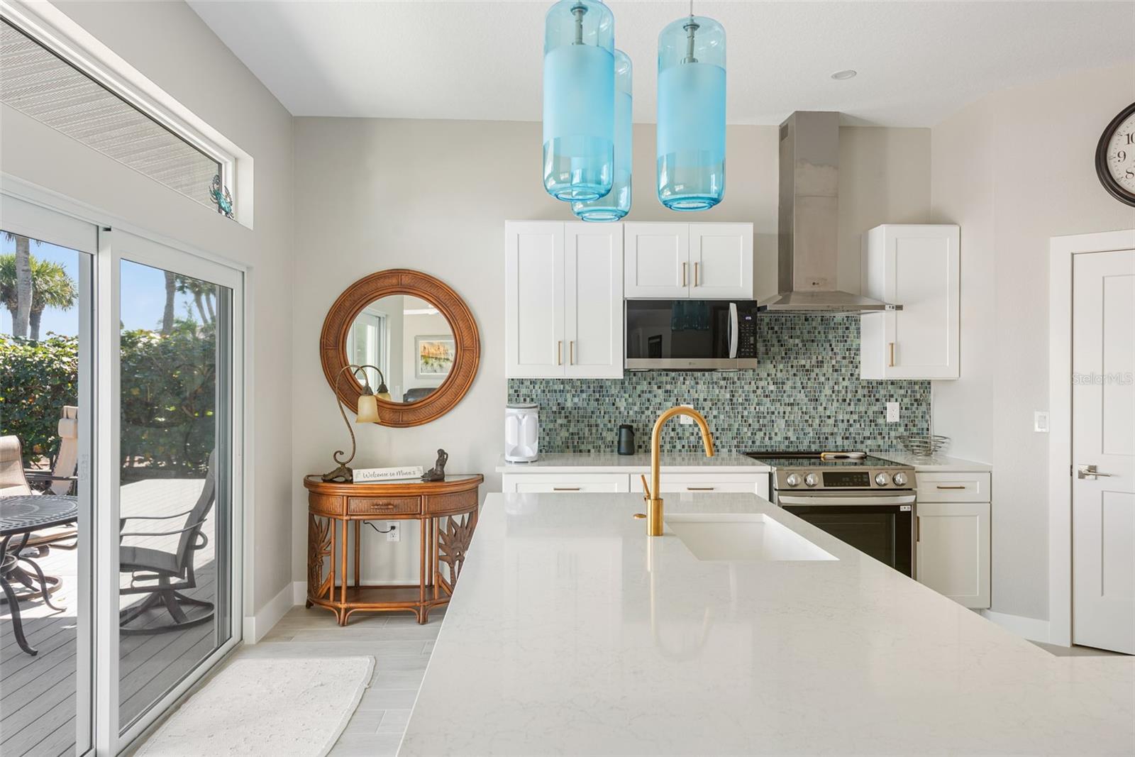 Image 19 of 96 For 4087 Pelican Shores Circle