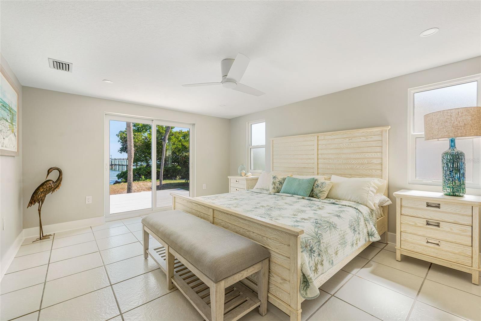 Image 31 of 96 For 4087 Pelican Shores Circle