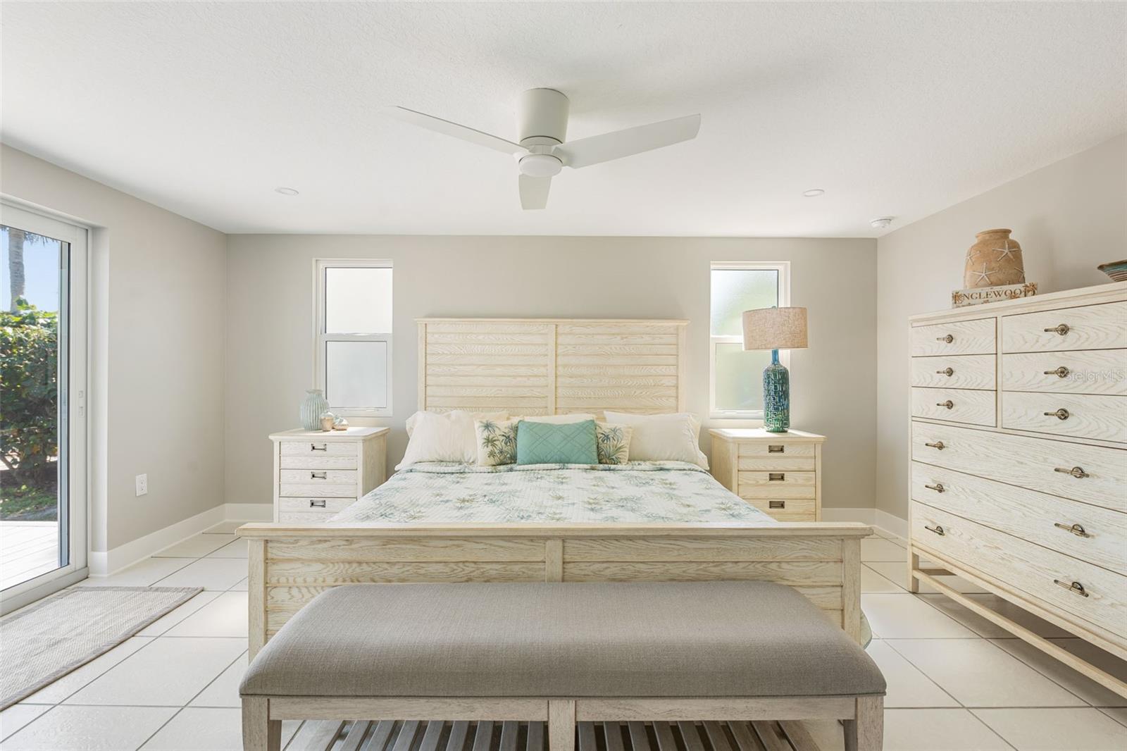 Image 32 of 96 For 4087 Pelican Shores Circle