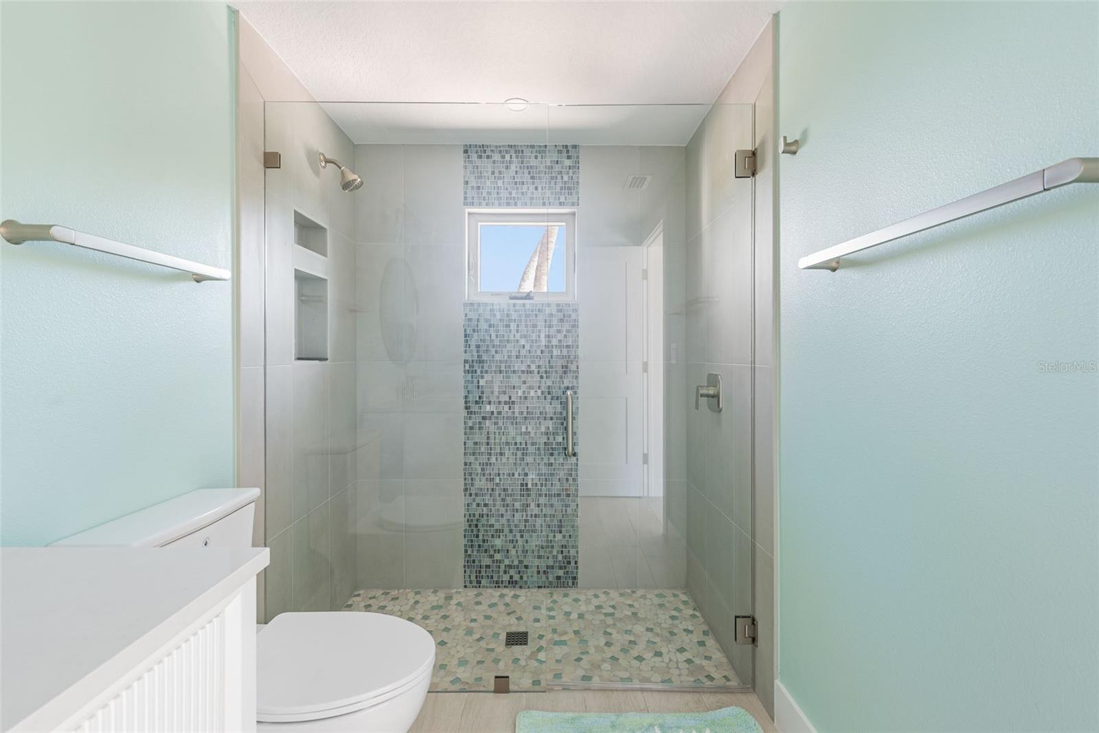 Image 37 of 96 For 4087 Pelican Shores Circle