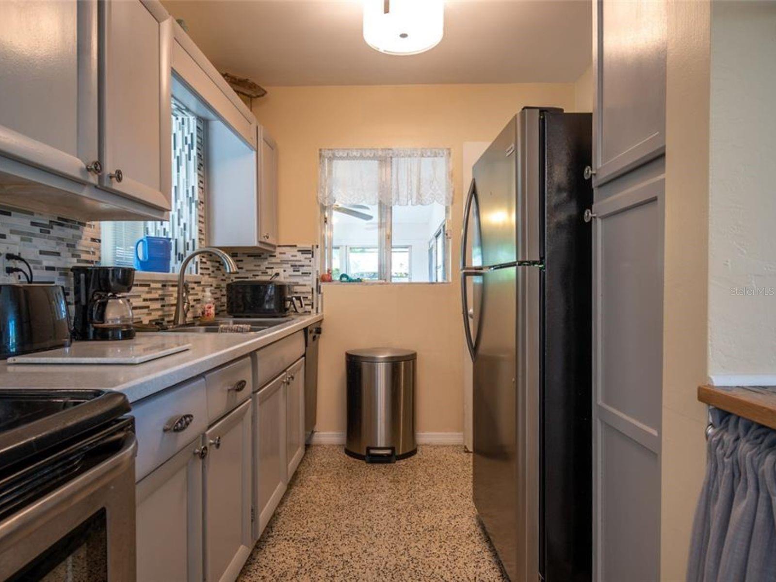 Image 7 of 18 For 2456 Elkcam Boulevard